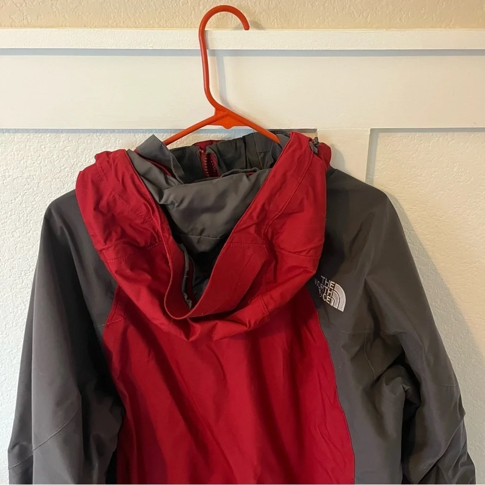 The North Face Men's XL Hyvent Winter Jacket.